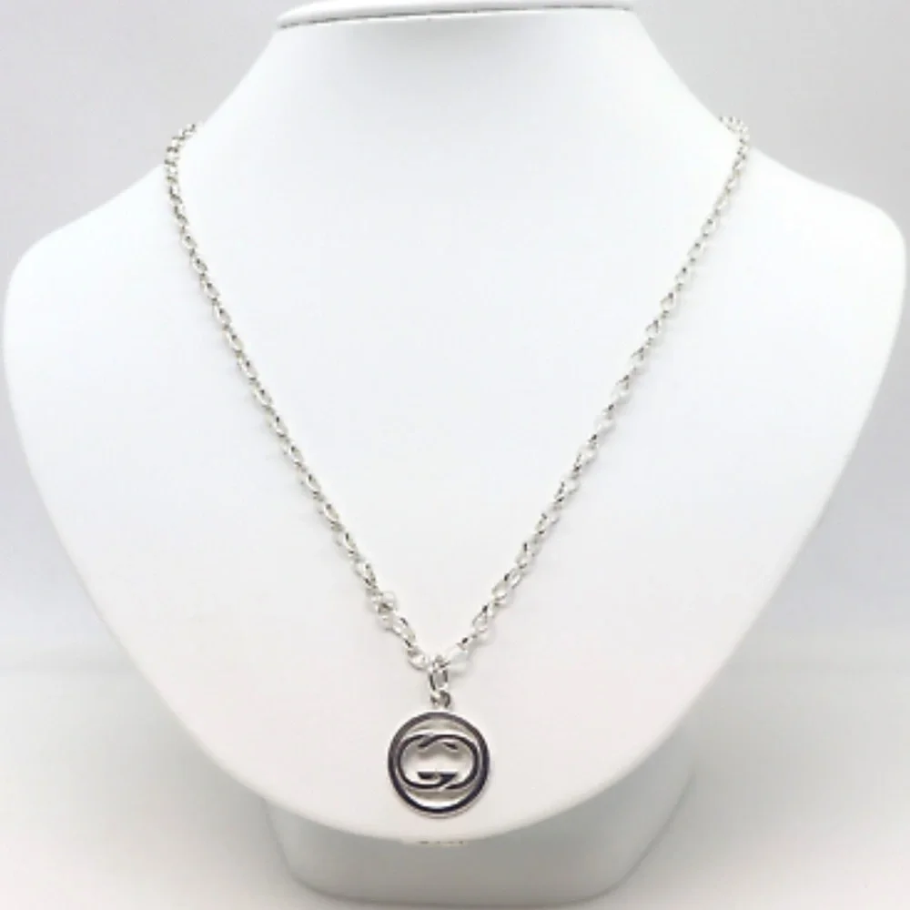 Gucci luxury necklace 925 sterling silver Pristine!!!!
